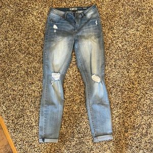 Skinny blue jeans
